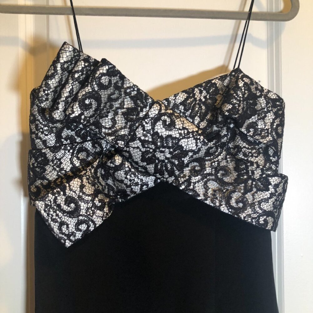 Marchesa Notte Black And White Lace Mini Cocktail Dress Size 6 EUC - Picture 2 of 12